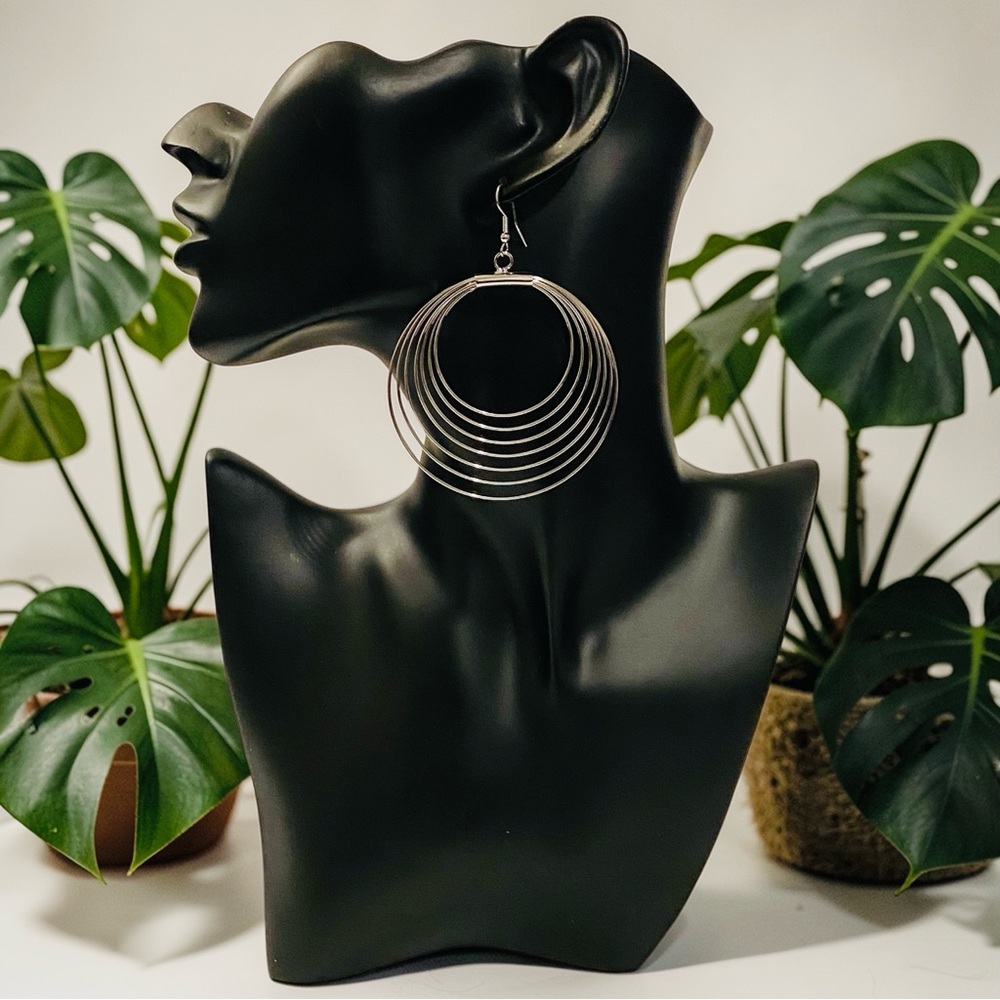 ✨NEW✨ Big Hoop Round Silvertone Drop Earrings